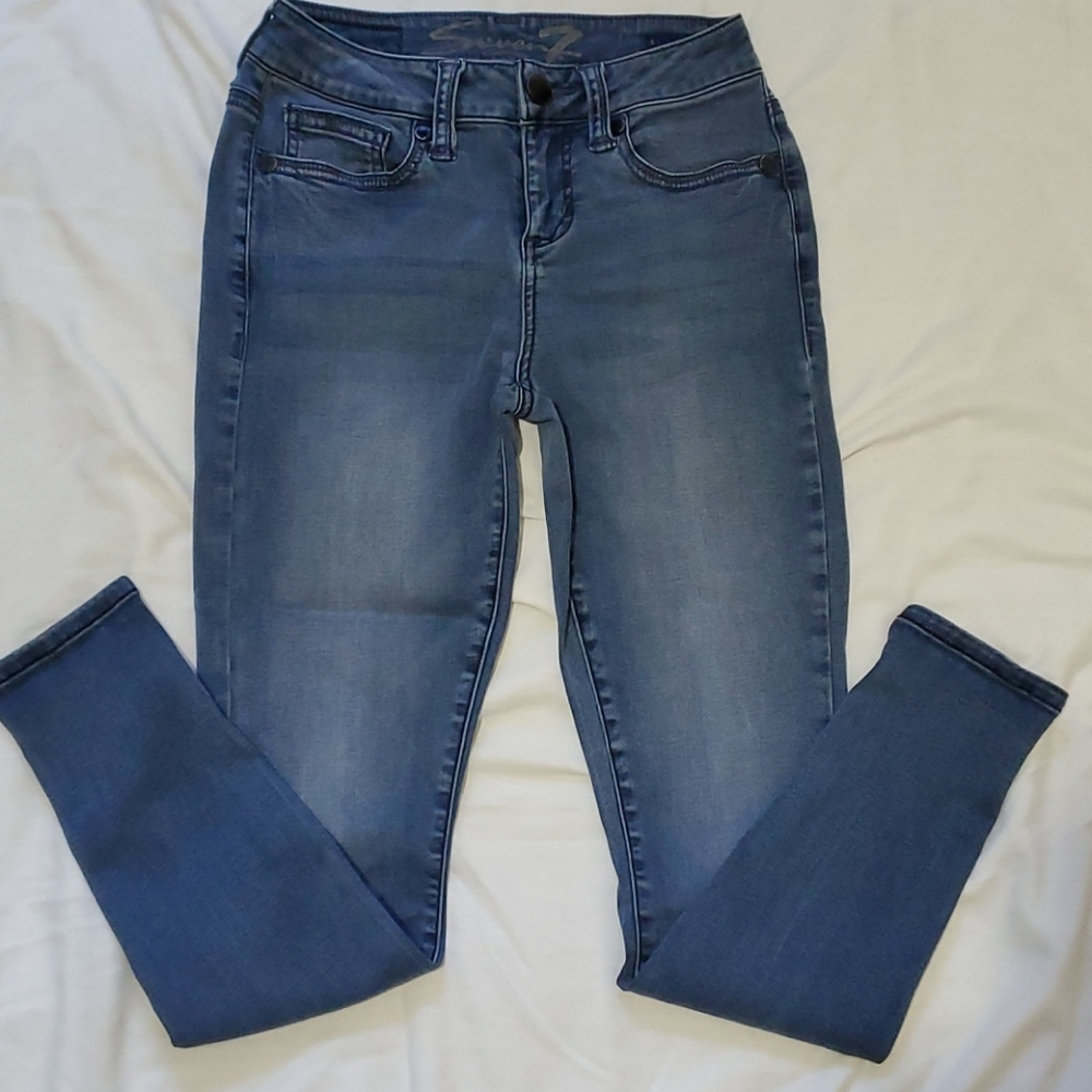 Womans stretch denim leggings